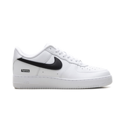 Air Force 1 Low Supreme - White and Black