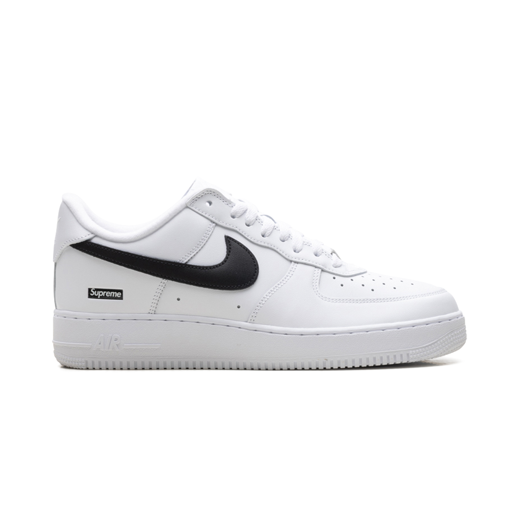Air Force 1 Low Supreme - White and Black