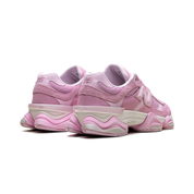 New Balance 9060 - ASOS Exclusive Pink Overdye