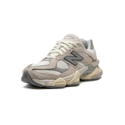 New Balance 9060 - Moonbeam Sea Salt