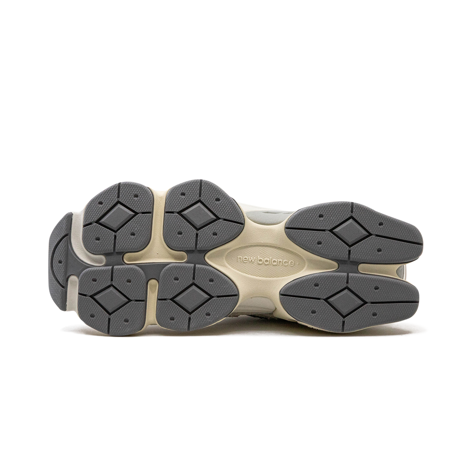 New Balance 9060 - Moonbeam Sea Salt