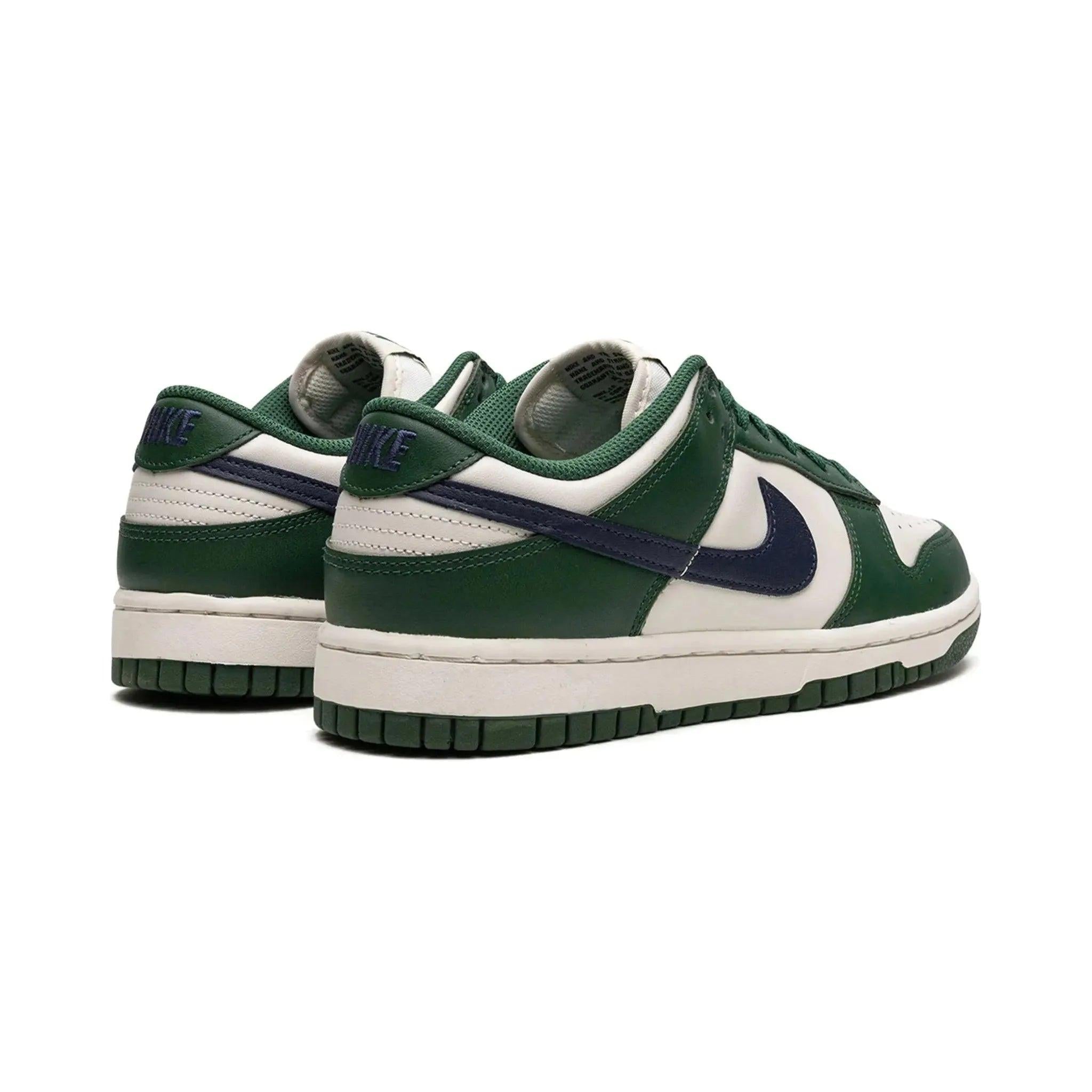 Nike Dunk Low - Gorge Green