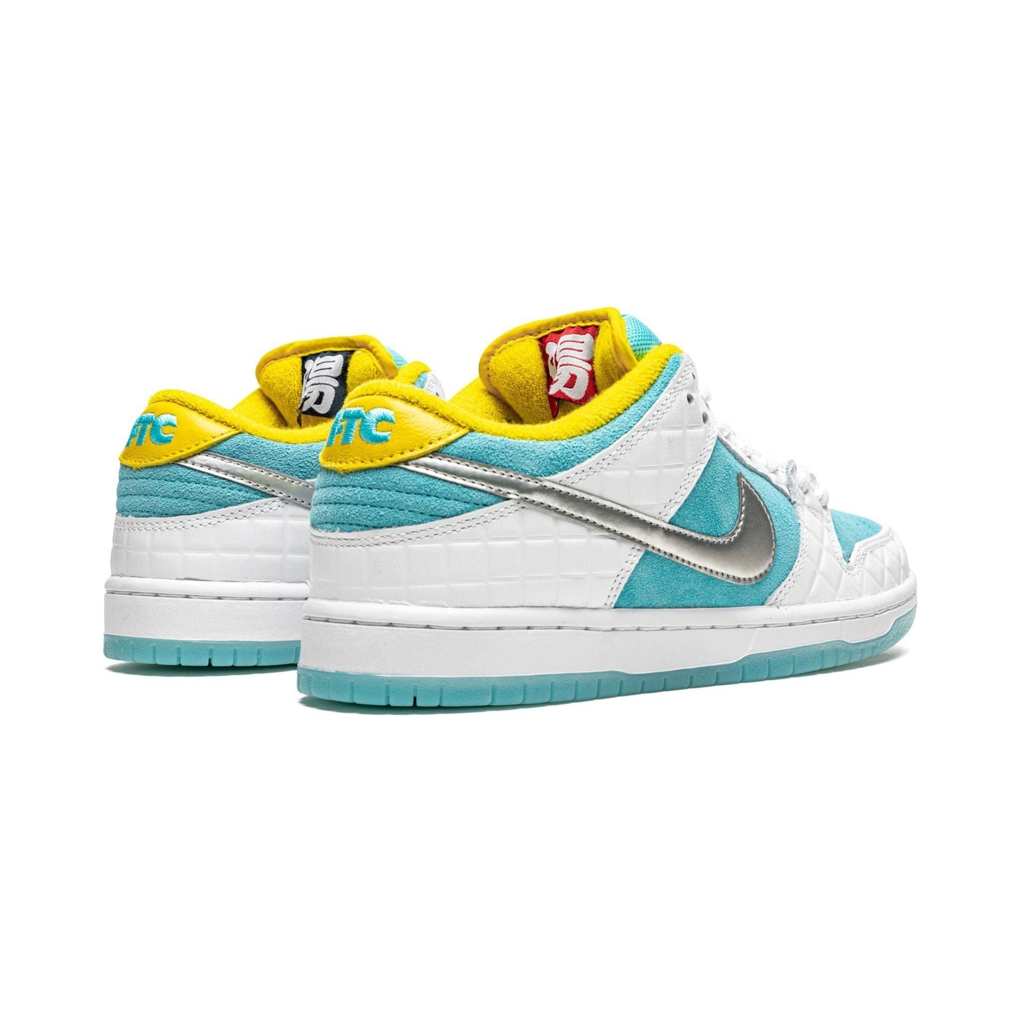 Nike SB Dunk Low - FTC Lagoon Pulse